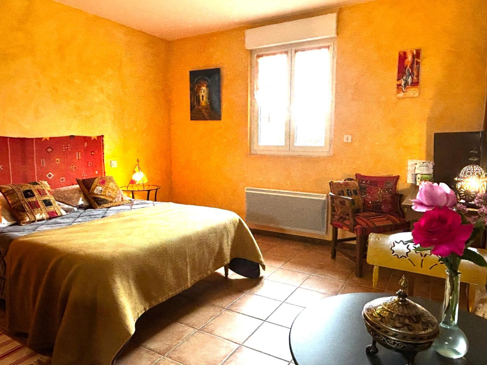 Les Logis Du Breuil Bed & Breakfast Marchéville